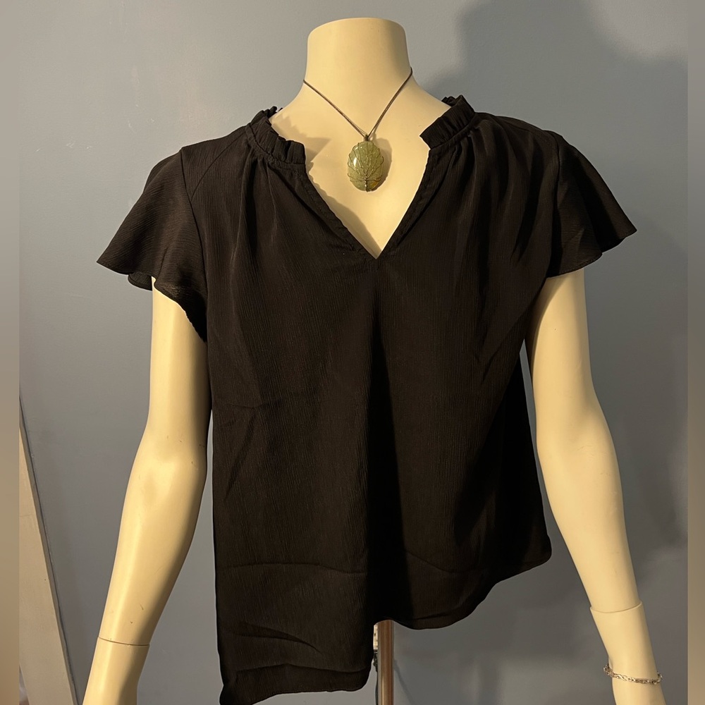 Nine West flutter sleeve v neck blouse